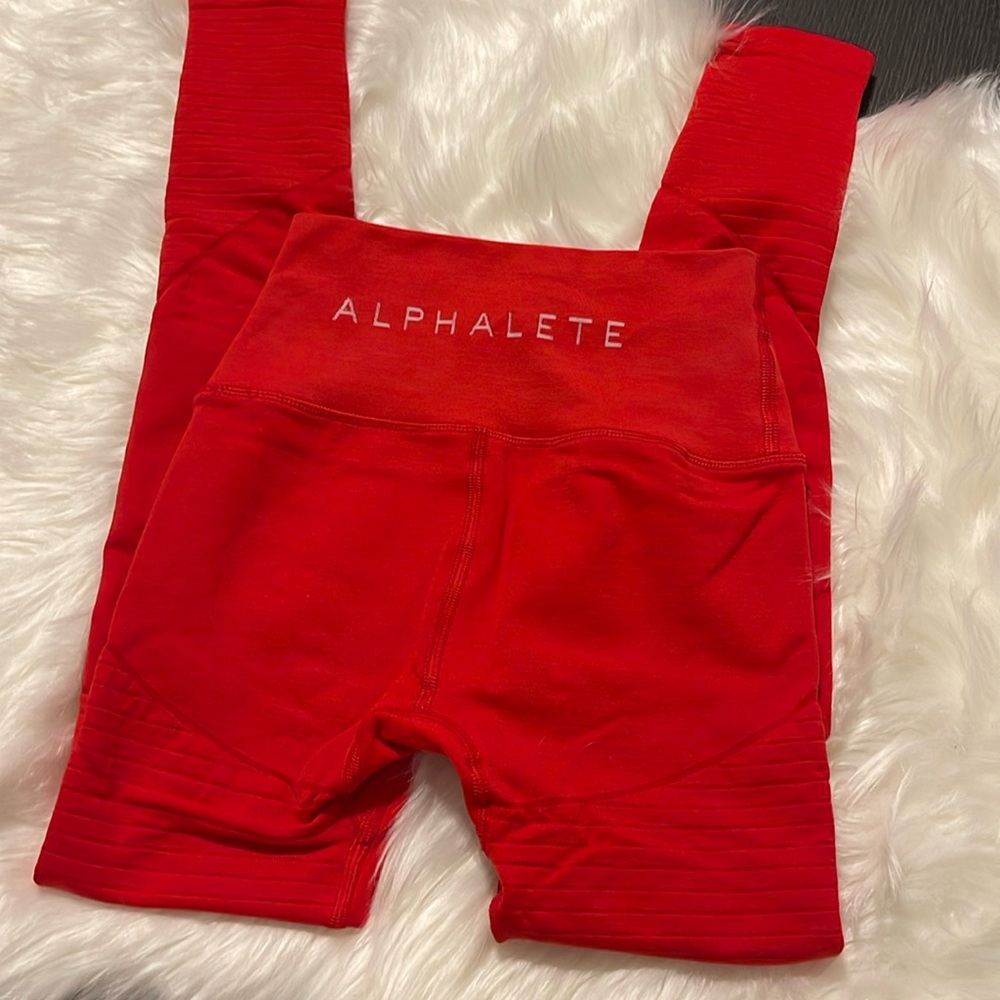 Alphalete Revival R6 leggings - SIZE: XS